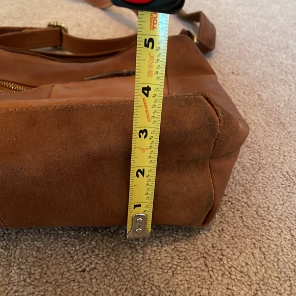 100% Leather Shoulder Purse Brown - Picture 13 of 14